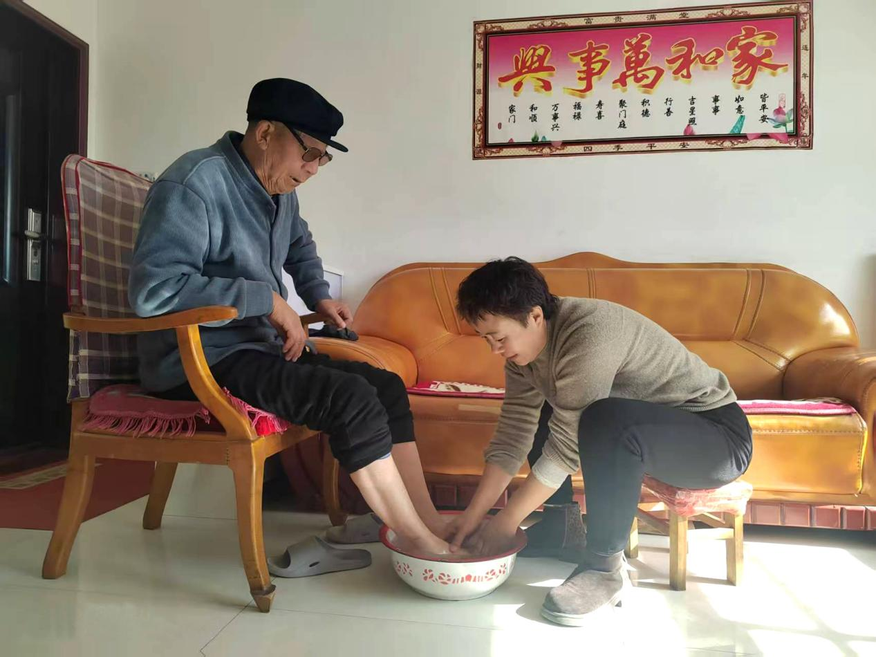 中共万象城线上平台委员会关于对2024年度“产投榜样”进行公示的公告(图5)